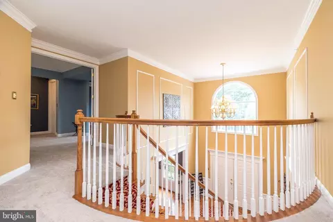 Entry Way - 5262 Bailey Ct E, Doylestown, PA 18902 photo 6 of 11
