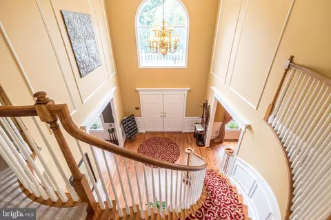 Entry Way - 5262 Bailey Ct E, Doylestown, PA 18902 photo 5 of 11