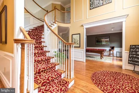 Entry Way - 5262 Bailey Ct E, Doylestown, PA 18902 photo 2 of 11