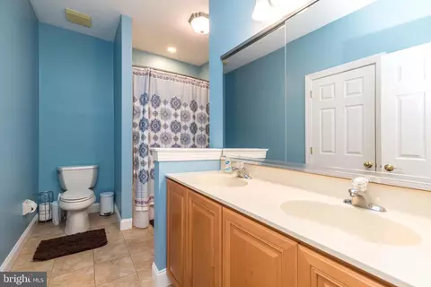 Bath - 5262 Bailey Ct E, Doylestown, PA 18902 photo 5 of 5