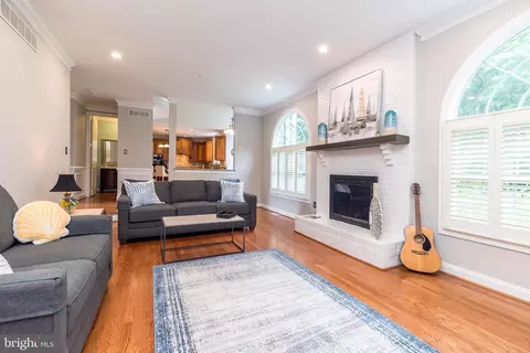 Living - 5262 Bailey Ct E, Doylestown, PA 18902 photo 1 of 2
