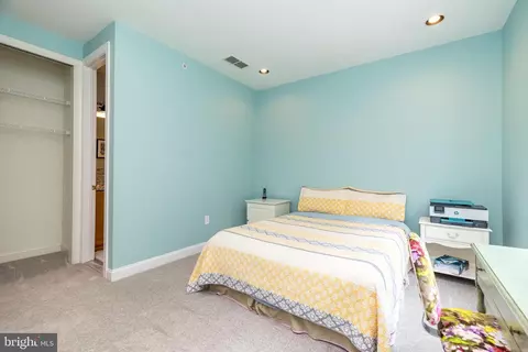 Bedroom - 5262 Bailey Ct E, Doylestown, PA 18902 photo 3 of 7