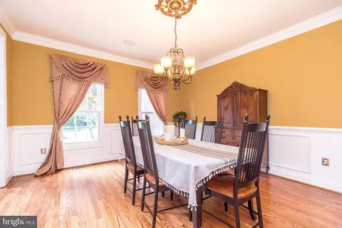 Dining - 5262 Bailey Ct E, Doylestown, PA 18902 photo 1 of 4