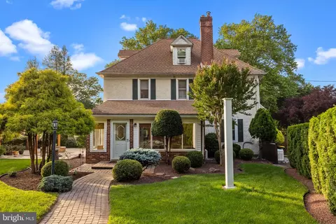 150 Summit Ave, Langhorne, PA 19047