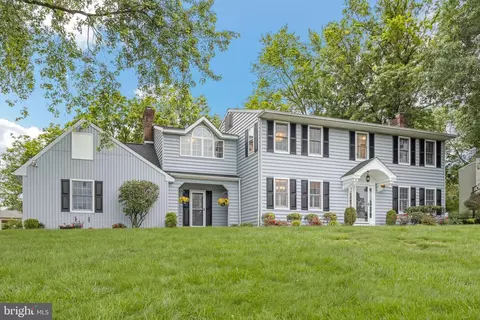 69 Hickory Ln, Chalfont, PA 18914