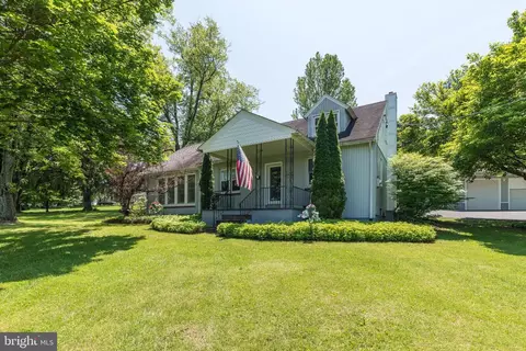 2462 Route #412, Hellertown, PA 18055