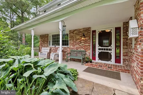 207 Saddle Dr, Furlong, PA 18925
