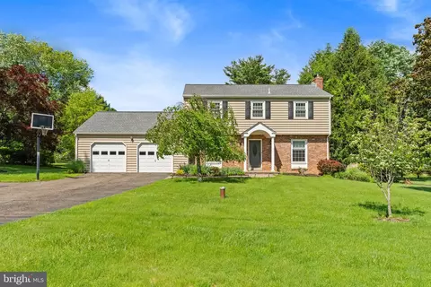 108 Walker Rd, Washington Crossing, PA 18977