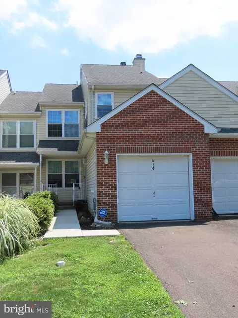614 Harvard Sq, Bensalem, PA 19020