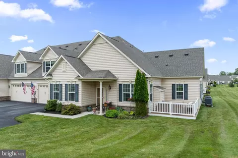 1080 Arbour Ln, Quakertown, PA 18951