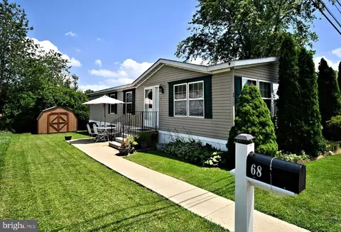 68 Harrison Dr, Fairless Hills, PA 19030