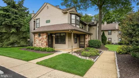73 Basswood Ct, Warrington, PA 18976