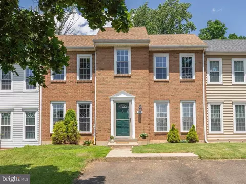 3112 Victoria Ct, Bensalem, PA 19020