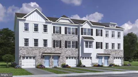 172 Bell Ct, Sellersville, PA 18960