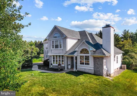 1720 Hampton Dr, Jamison, PA 18929