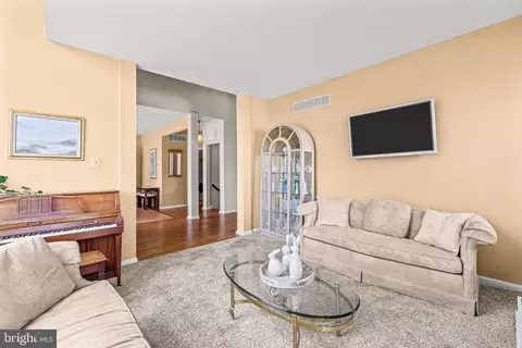 1720 Hampton Dr, Jamison, PA 18929 photo 9