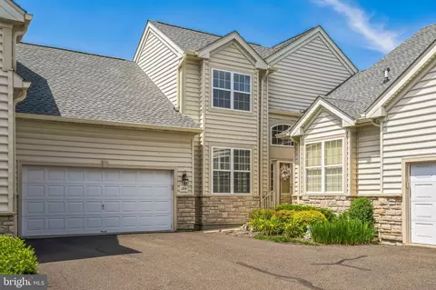 1304 James Ct #110, Warrington, PA 18976