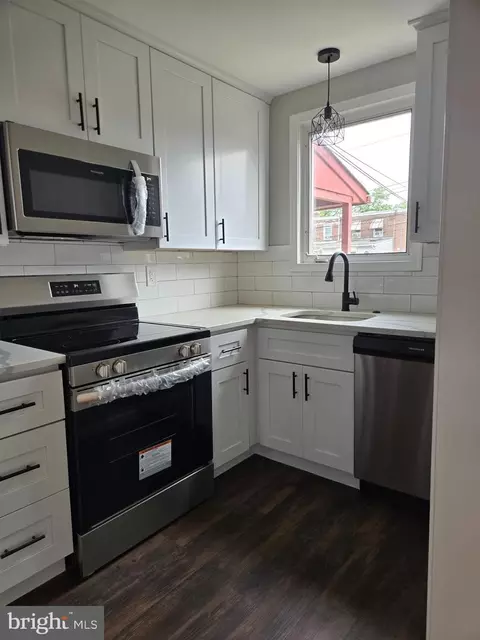 Kitchen - 814 4th Ave, Bristol, PA 19007 photo 2 of 3
