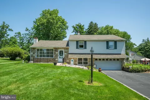 777 Rambler Rd, Warminster, PA 18974