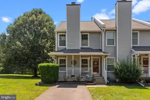 31 Violet Ln, Newtown, PA 18940