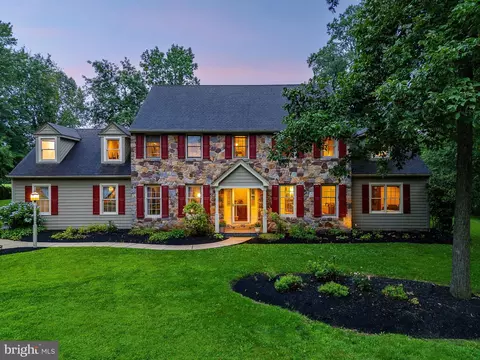 2959 Antler Dr, Doylestown, PA 18902