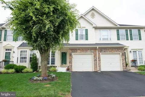 634 Tulip Dr, Warrington, PA 18976