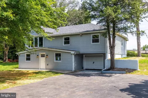 1610 Lakeland Ave, Bristol, PA 19007