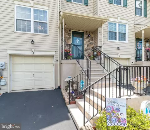 144 Strawberry Ln, Perkasie, PA 18944
