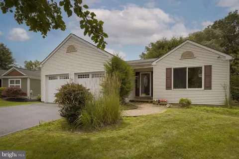 2388 Tabatha Dr, Warrington, PA 18976