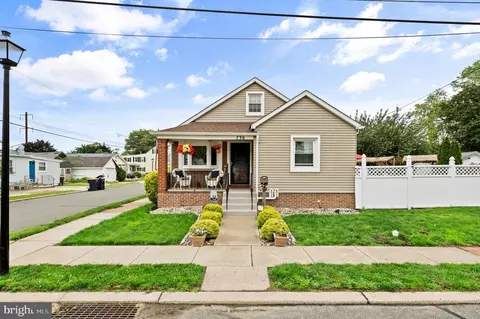 736 Cheston Ave, Bristol, PA 19007