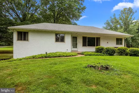 2464 Kelly Rd, Warrington, PA 18976
