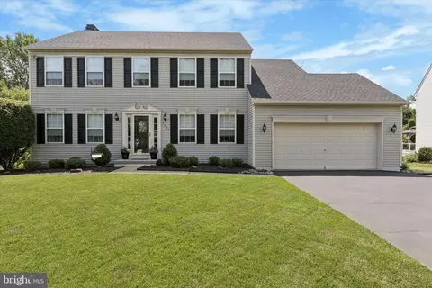 3427 Pin Oak Ln, Chalfont, PA 18914