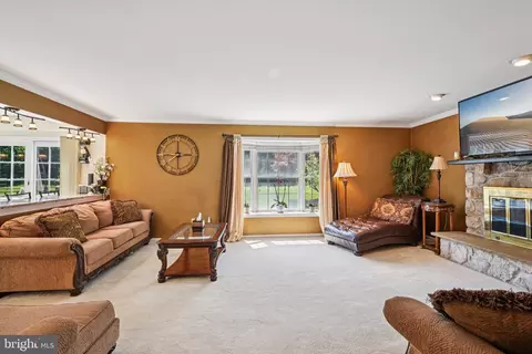 Living - 1449 Windrow Ln, Yardley, PA 19067 photo 1 of 4