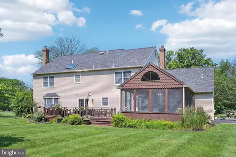 Exterior - 1449 Windrow Ln, Yardley, PA 19067 photo 4 of 16