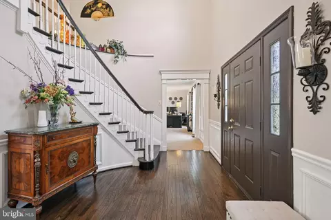 Entry Way - 1449 Windrow Ln, Yardley, PA 19067 photo 5 of 6