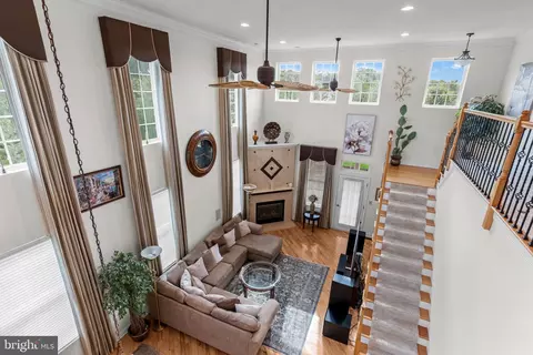 195 Roosevelt Dr, Yardley, PA 19067