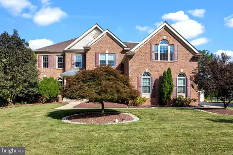 1511 Pownal Dr, Yardley, PA 19067