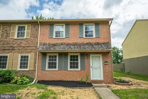 103 Stonegate Vlg, Quakertown, PA 18951