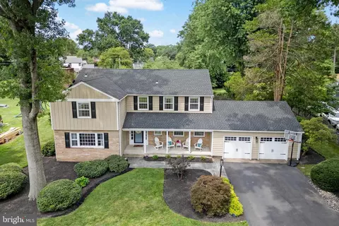 21 Milton Dr, Yardley, PA 19067