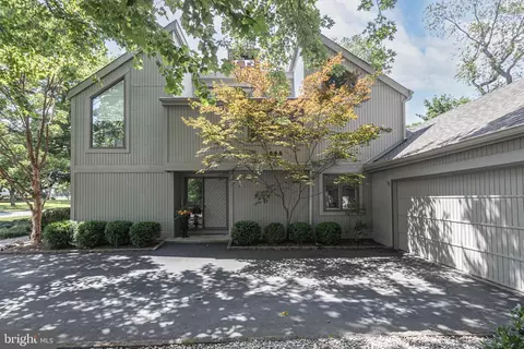866 Weber Dr, Yardley, PA 19067