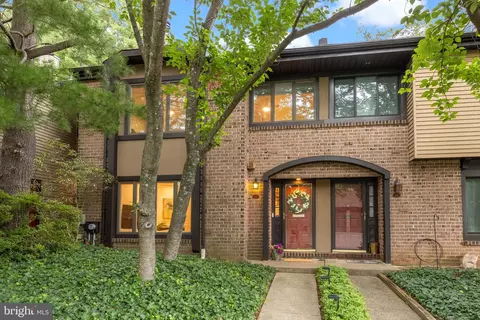 13 Colchester Pl, Newtown, PA 18940