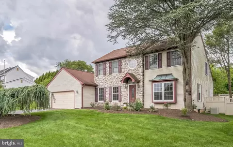 1334 Mallard Cir, Warminster, PA 18974
