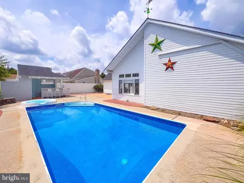 64 Long Loop Rd, Levittown, PA 19056 photo 27