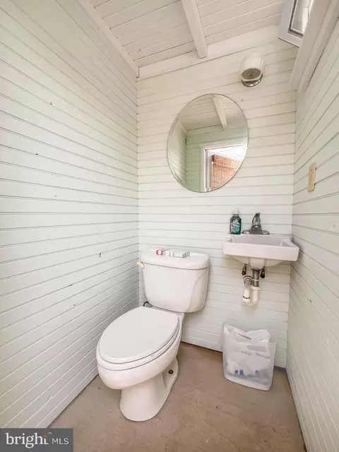 64 Long Loop Rd, Levittown, PA 19056 photo 30