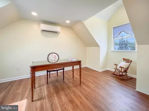64 Long Loop Rd, Levittown, PA 19056 photo 39