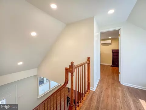 64 Long Loop Rd, Levittown, PA 19056 photo 34