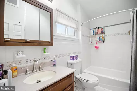 Bath - 124 Wallace Dr, Warminster, PA 18974 photo 1 of 1