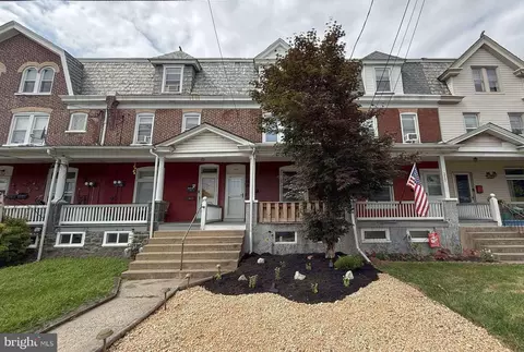 215 Tohickon Ave, Quakertown, PA 18951