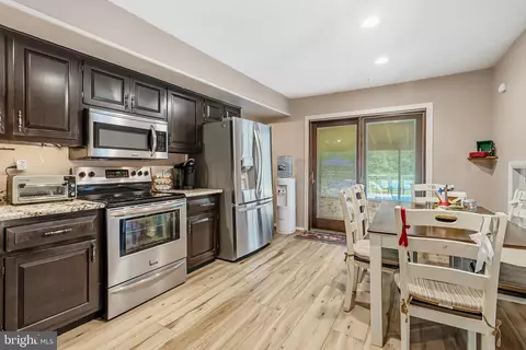33 Squirrel Rd, Doylestown, PA 18901 photo 10