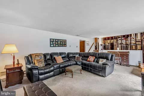 33 Squirrel Rd, Doylestown, PA 18901 photo 7